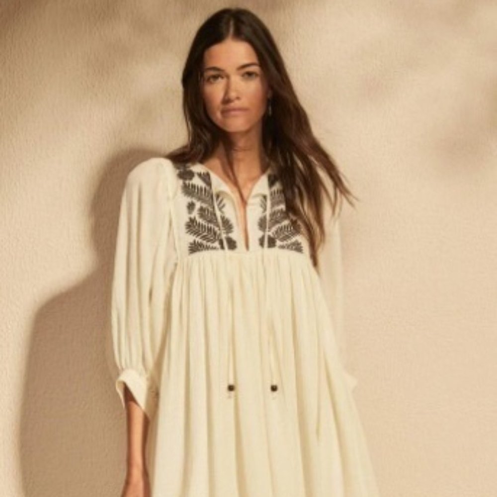 NWOT Auguste the Label Embroidered Leisel Midi Dre